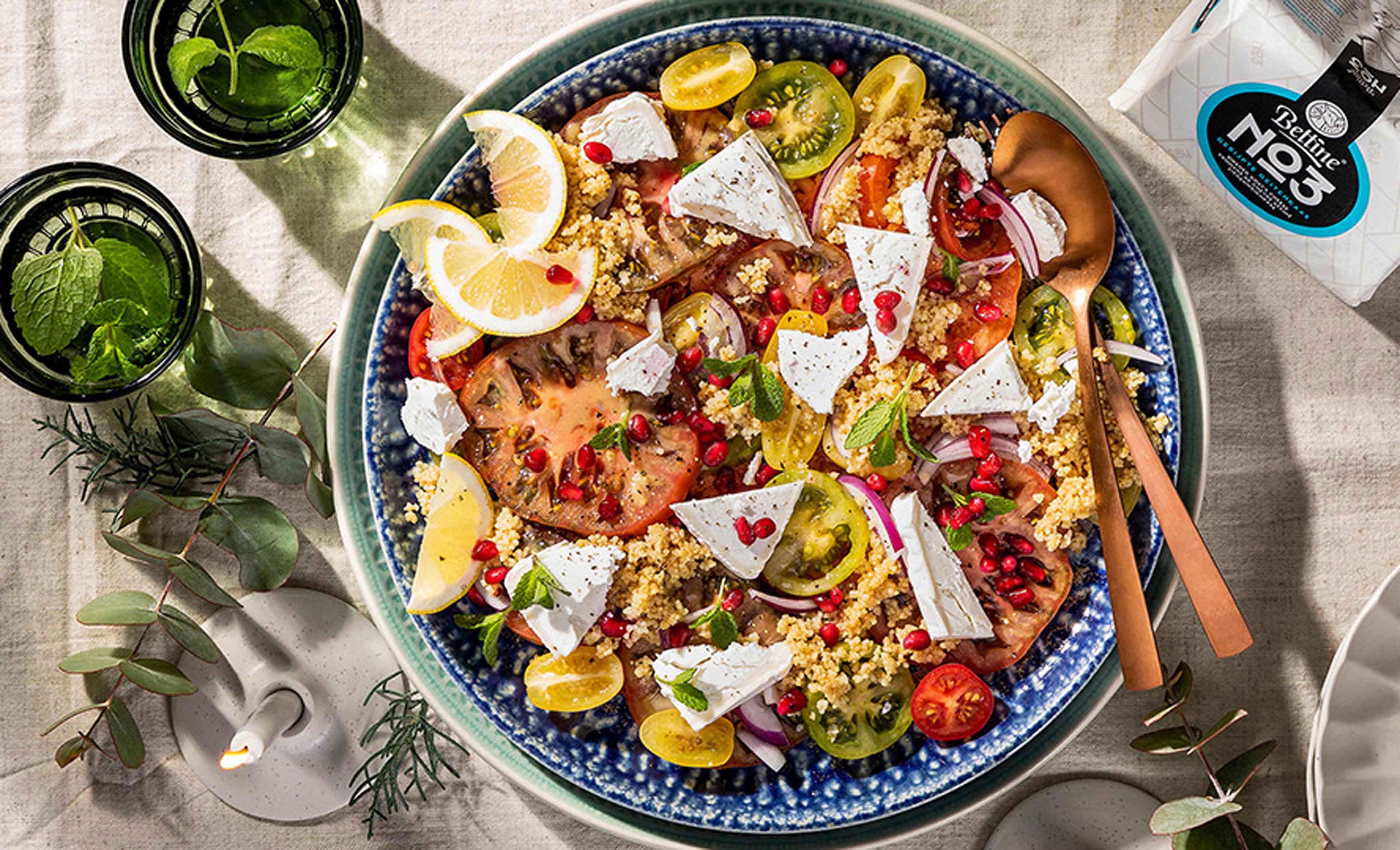 Tomatensalade met couscous en geitenkaas