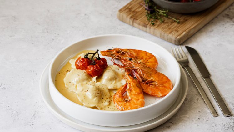 ravioli mit ziegenfrischkaese und garnelen