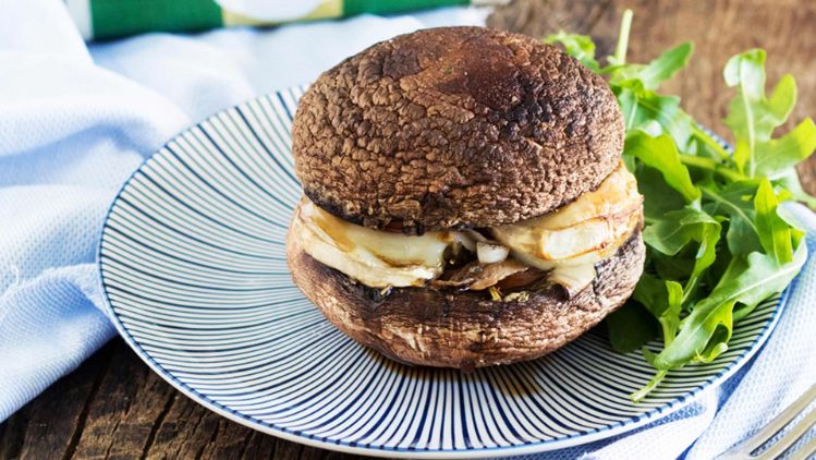 Portobelloburger met geitenkaas van de BBQ