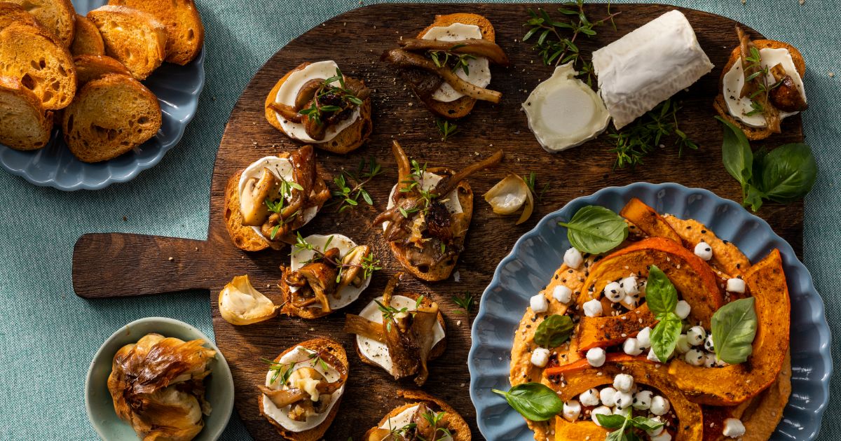 Crostinis with aged goat cheese and mushroom | Bettine
